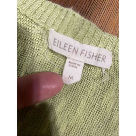 Eileen Fisher light green womens knit Vneck sweater sharkbite hem size m… - Picture 5 of 7